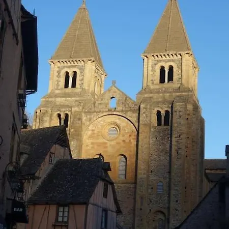 펜션 Maison Calme Pes De Conques En Rouergue Senergues