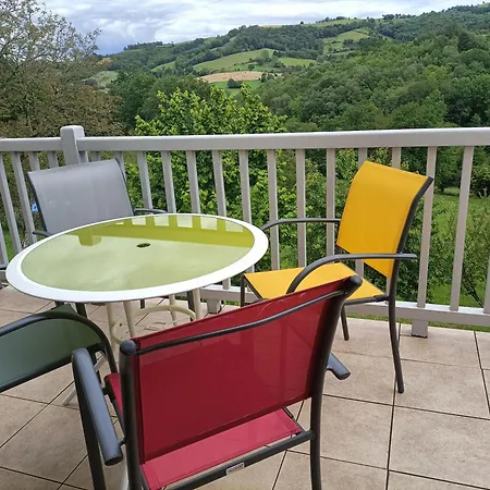 펜션 Maison Calme Pes De Conques En Rouergue Senergues